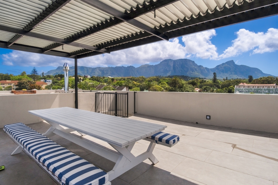 2 Bedroom Property for Sale in Wynberg Upper Western Cape